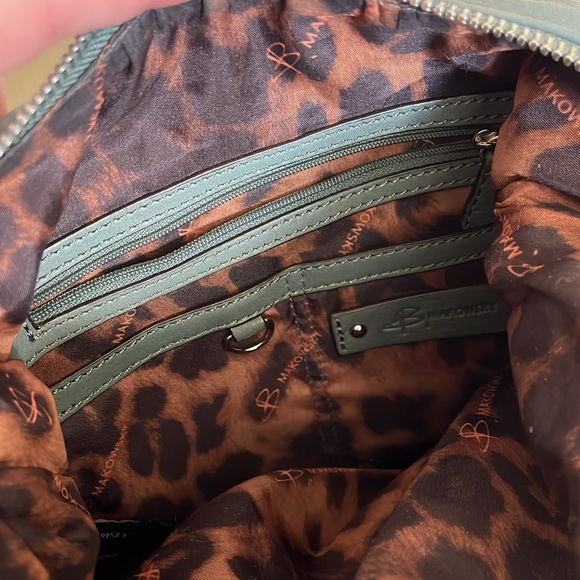 B Makowsky leather crossbody purse - Picture 14 of 17